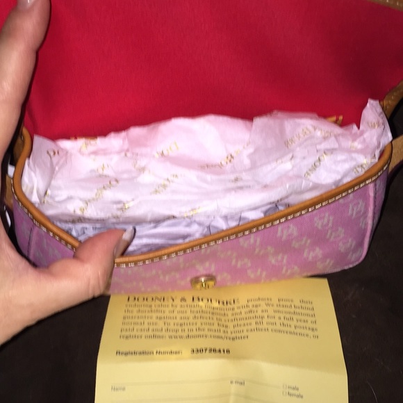 Dooney and Bourke cross body - Picture 4 of 5